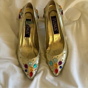 FLINGS VTG Beaded Gold Leather Point Toe Kitten Heels  Women Sz 6.5M